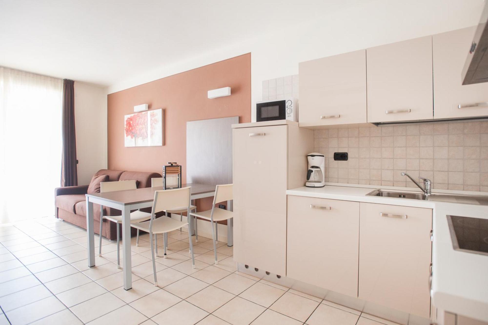 Residence Maroadi Torbole Sul Garda Εξωτερικό φωτογραφία